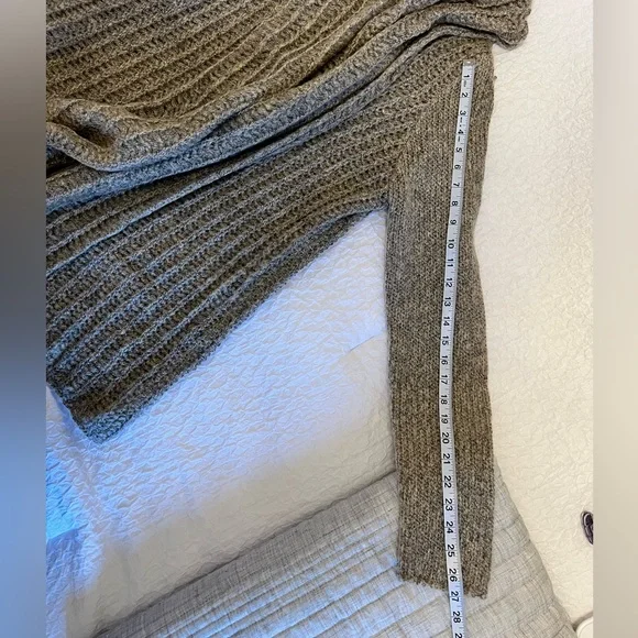 Altar’d State Chunky Knit Open Front Cardigan - Size M - Picture 4 of 7